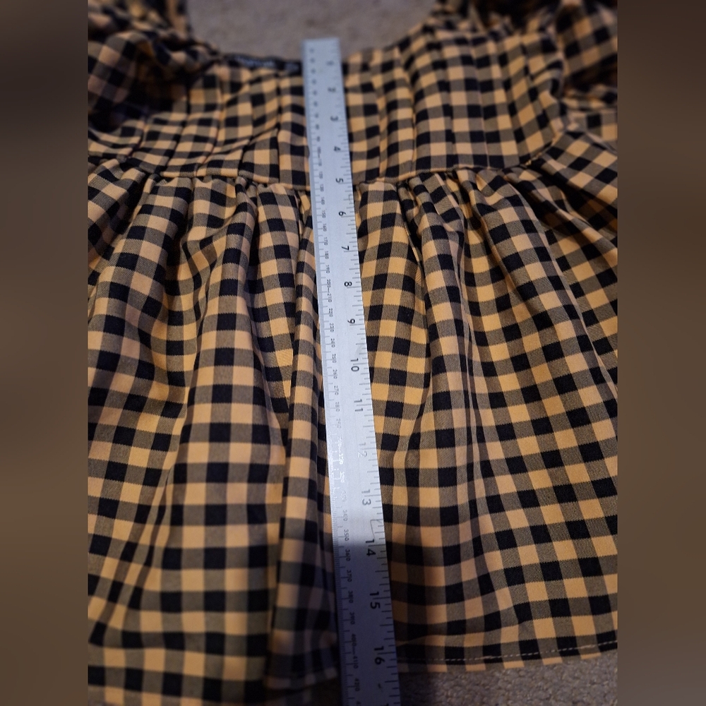 Nasty Gal Black and Tan And Orange Blend  Checkered Puff Sleeve Crop Top - Picture 12 of 13